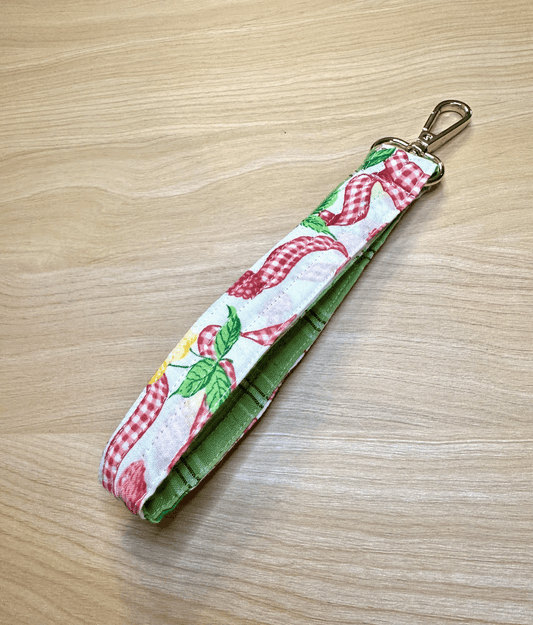 Berries & Ribbons Quilted Wristlet Strap