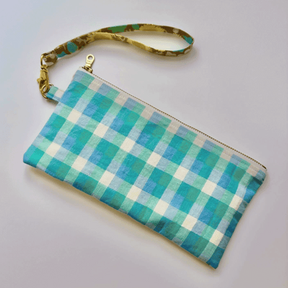 Sunday Garden Wristlet