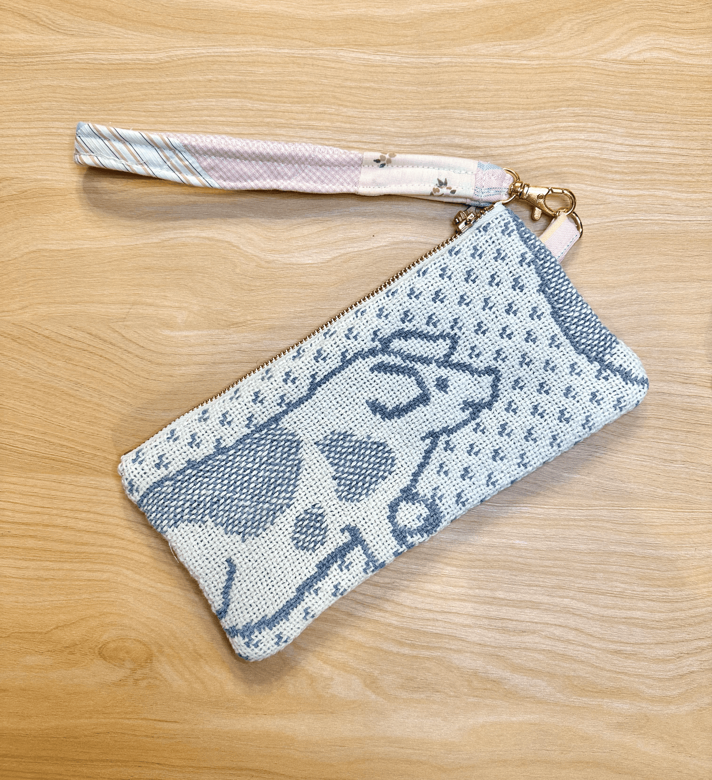 Piggy & Quilt Wristlet